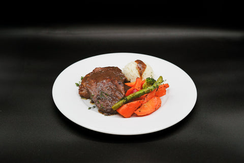 Grilled fillet Mignon with red wine demi-glaze